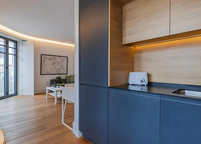 Modern And Bright By Lovelystay Lisboa