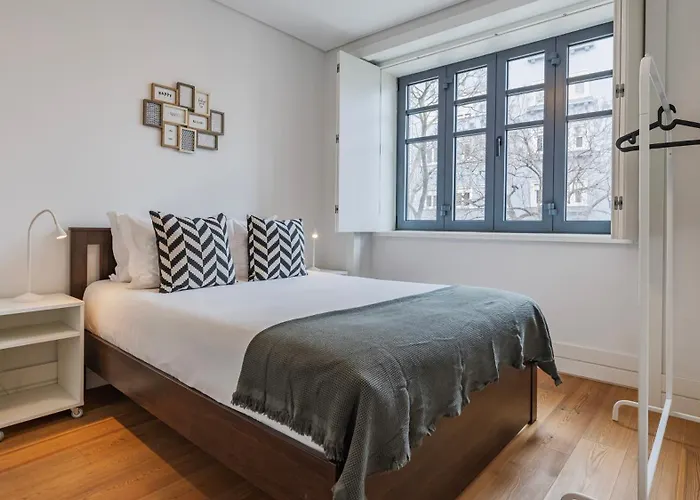 Modern And Bright By Lovelystay