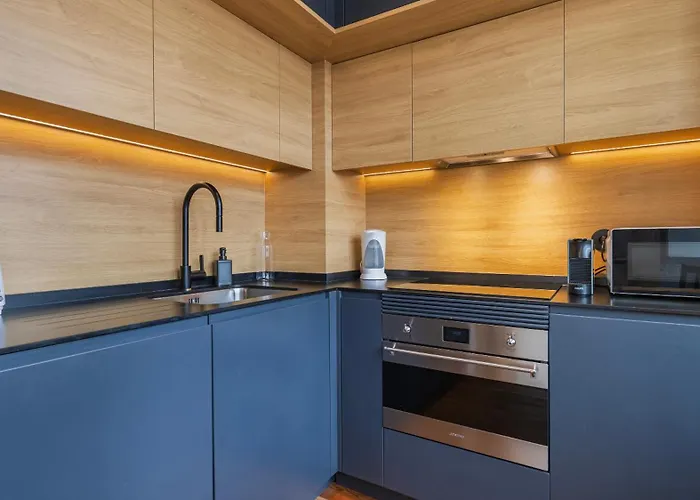 Apartment Modern And Bright By Lovelystay *