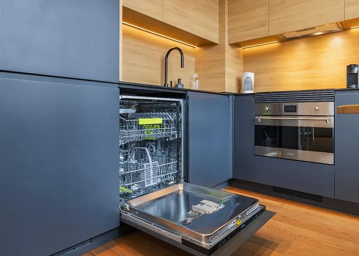 Modern And Bright By Lovelystay Lisbon