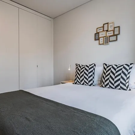 Modern And Bright By Lovelystay Appartamento Lisbona