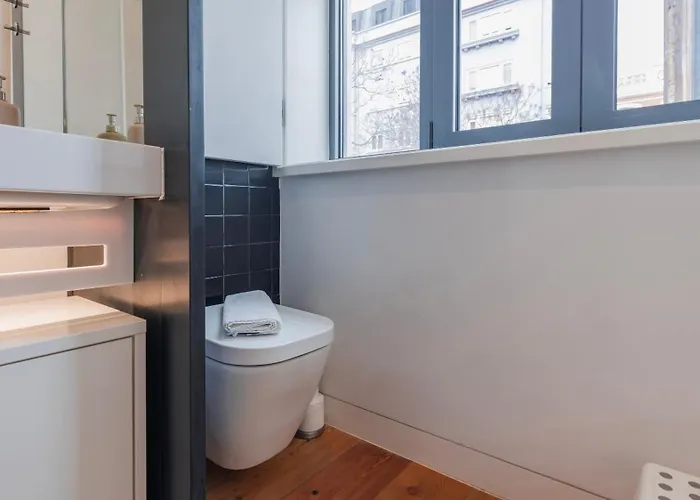 Modern And Bright By Lovelystay Lisboa